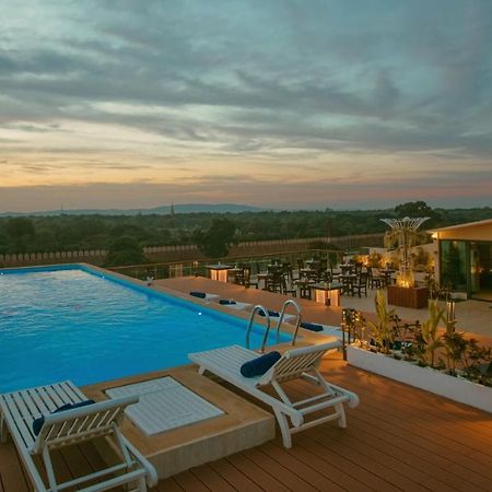 מנדלאי Sunset Palace View Suites מראה חיצוני תמונה