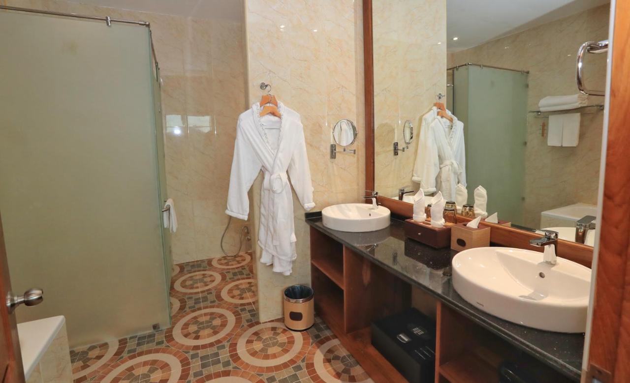 מנדלאי Sunset Palace View Suites מראה חיצוני תמונה