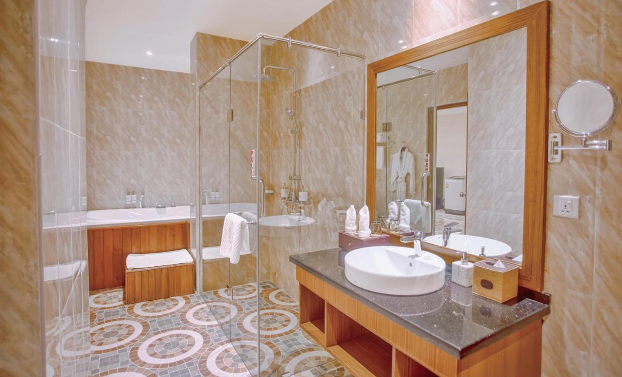 מנדלאי Sunset Palace View Suites מראה חיצוני תמונה